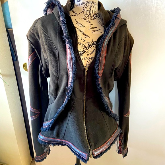 Anahata designs jacket - Picture 2 of 15